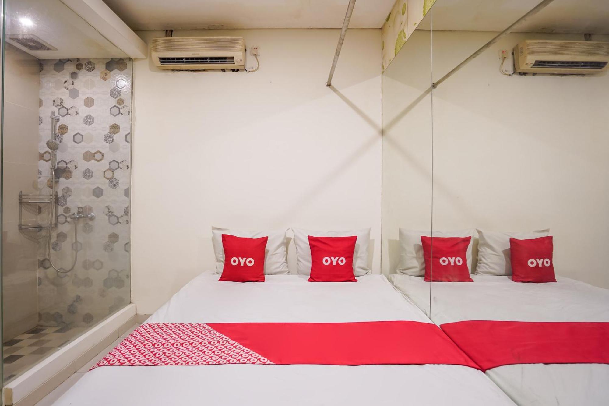 Super Oyo Capital O 92633 Spring Hotel Gubeng Sorabaya Extérieur photo